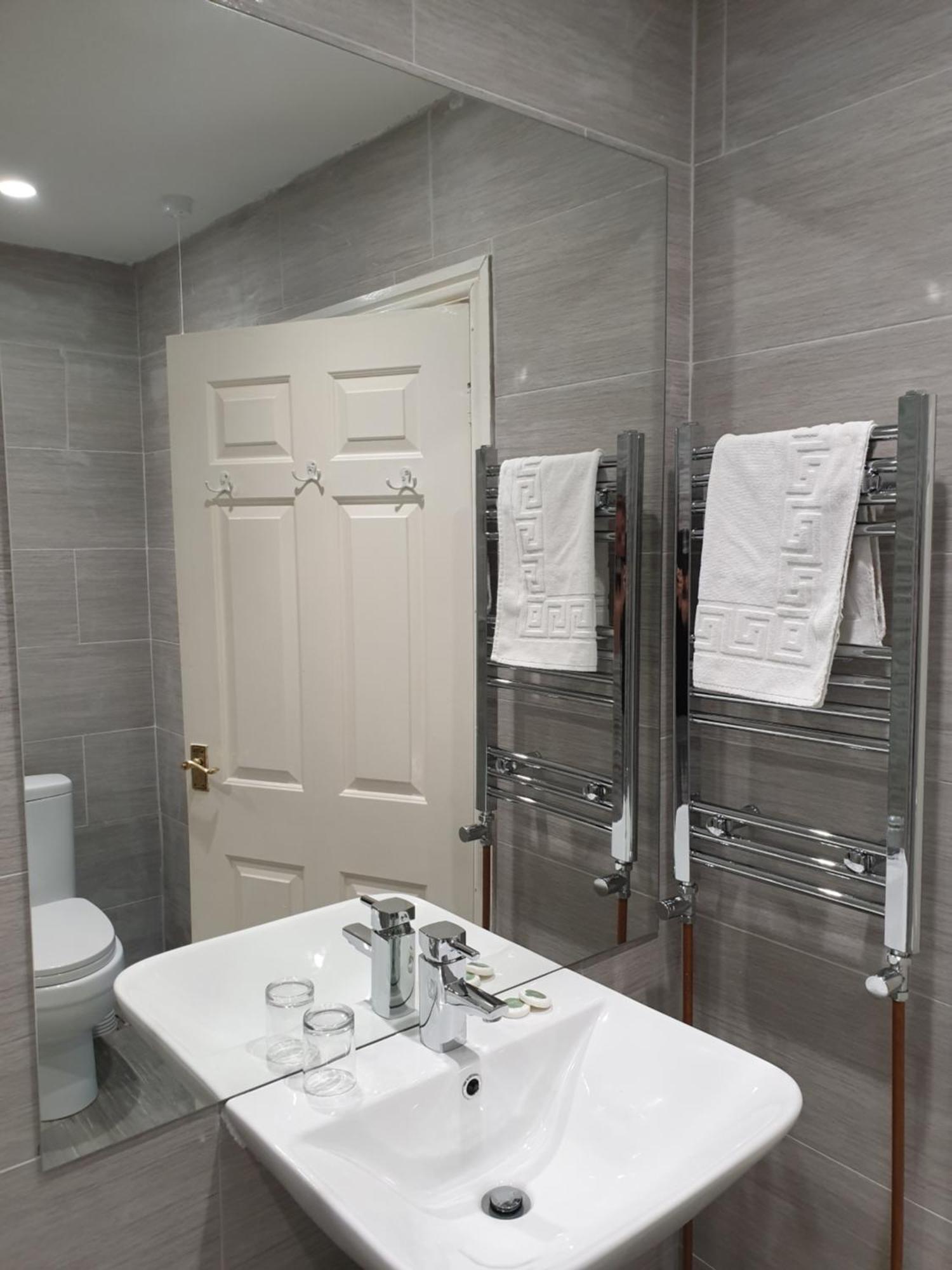 The White Horse Lodge Hotel Thirsk Eksteriør bilde